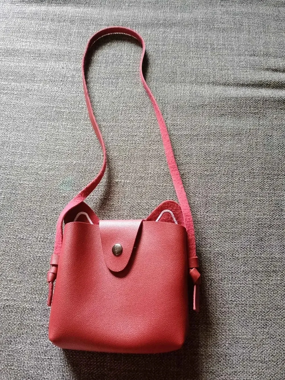 Red Cat Embroidered Face Crossbody Bag